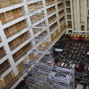 Upright Aluminum Rolling 90 foot tower frame supported Scaffold