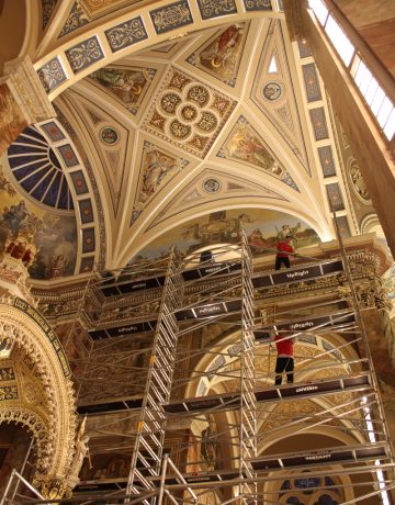Rigging and rental Churches and Cathedrals painting
